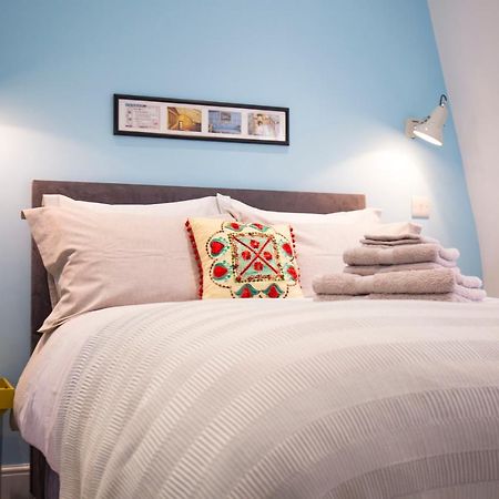 Luxury Bed Just Off The Canal 호텔 런던 외부 사진